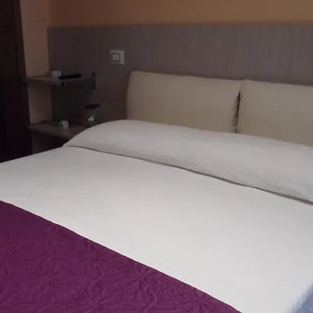 Gina B&B-3